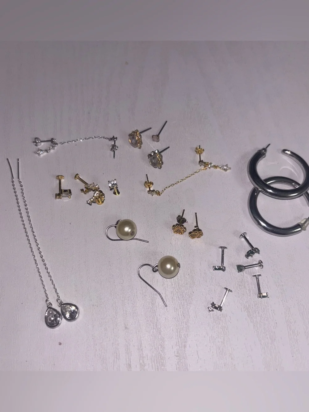Earring bundle - Picture 2 of 4